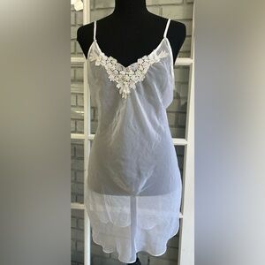 Frederick's of Hollywood Women’s M White Sheer Nylon Chemise Lace